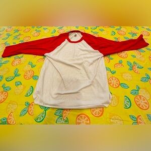 Old Navy Red and White T-shirt Size: 12 (Boy)